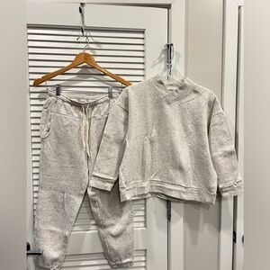 Madewell Betterterry V-Neck Sweatshirt and Matching Speckled Sweatpants Petite
